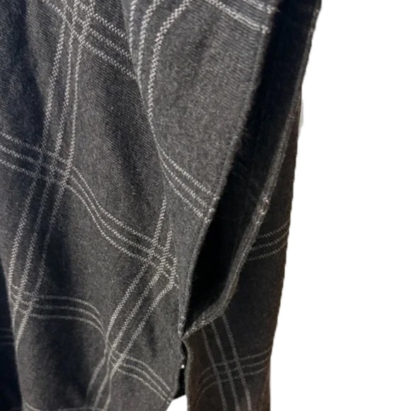 Ann Taylor Gray Plaid Sweater Poncho - Picture 4 of 8